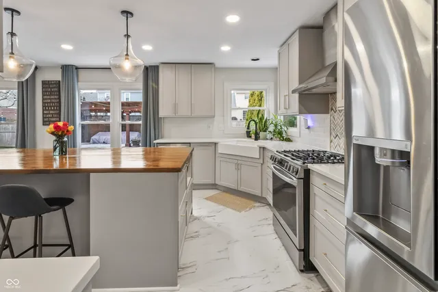 $625,000 | 10740 Pine Bluff Drive, Fishers, IN 46037