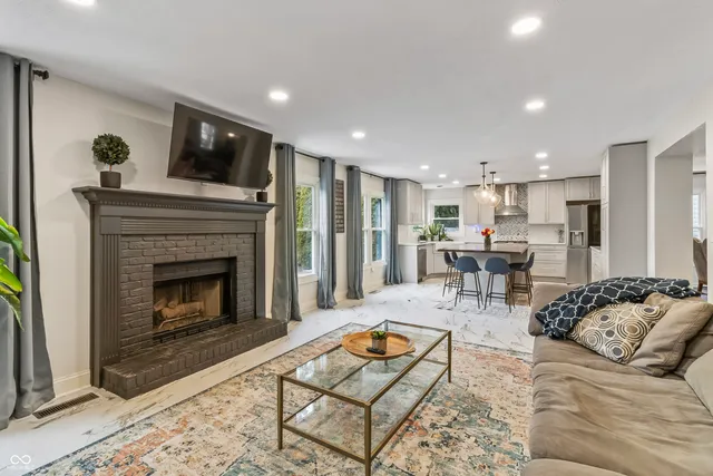 $625,000 | 10740 Pine Bluff Drive, Fishers, IN 46037