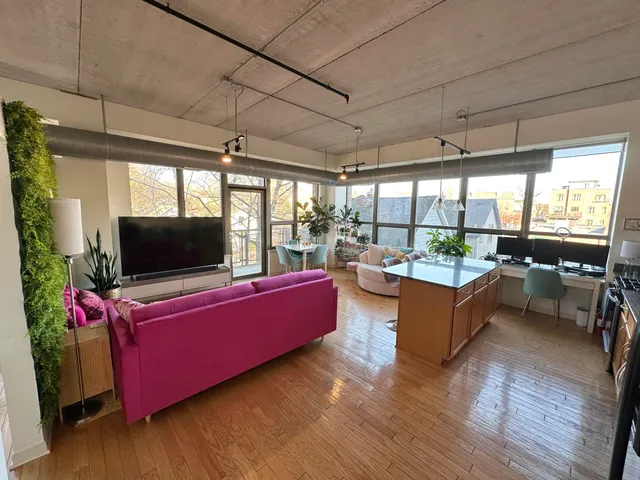 $3,025 | 315 2nd Street, Unit 305, Ann Arbor, MI 48103