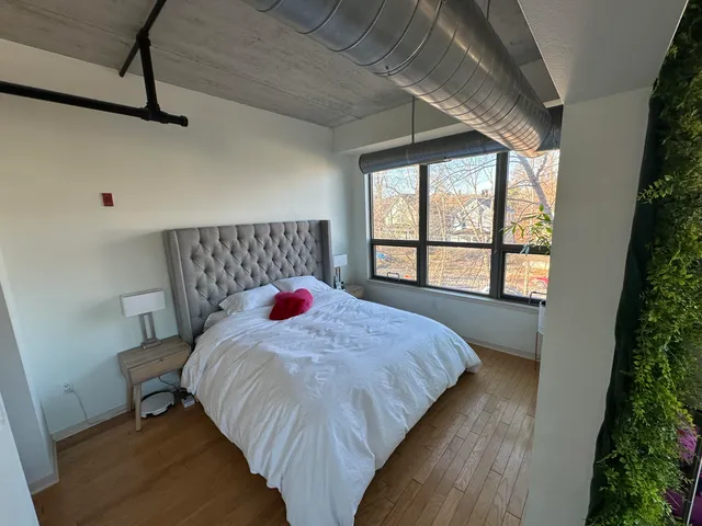 $3,025 | 315 2nd Street, Unit 305, Ann Arbor, MI 48103