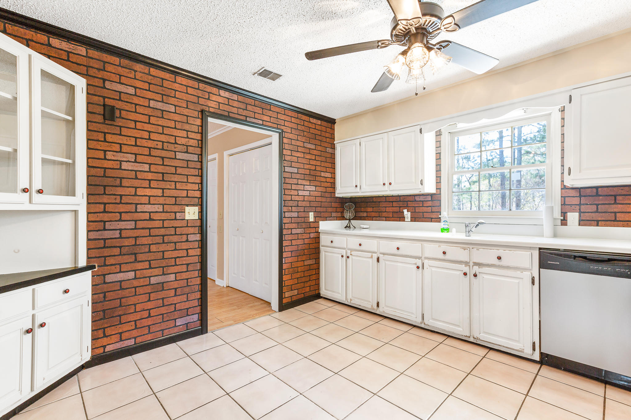 1444 Groves Road Northeast Dalton, GA 30721 - Photo 16 of 27 Groves (16 of 27)