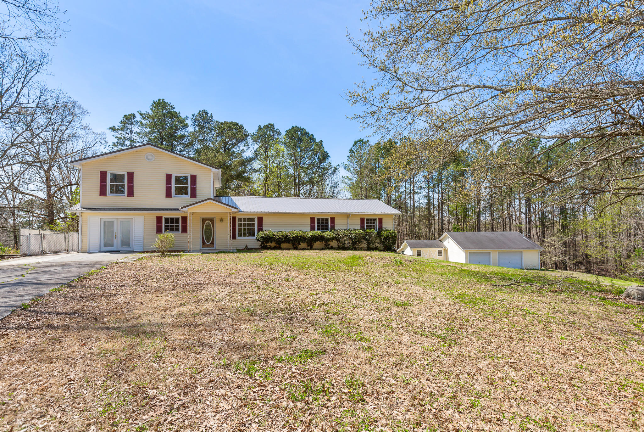 1444 Groves Road Northeast Dalton, GA 30721 - Photo 2 of 27 Groves (2 of 27)