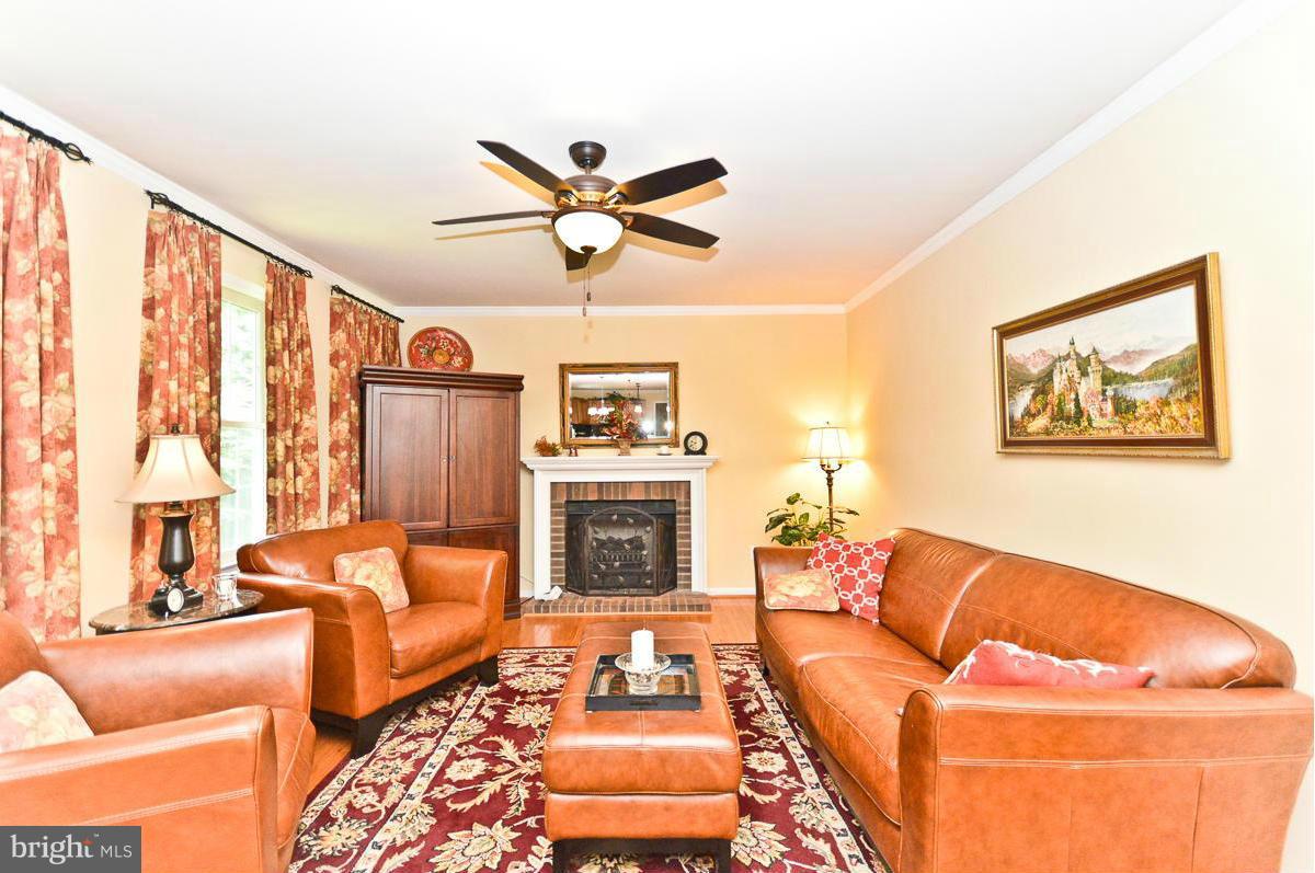 12565 Curling Road Manassas, VA 20112 - Photo 15 of 30 Family Room