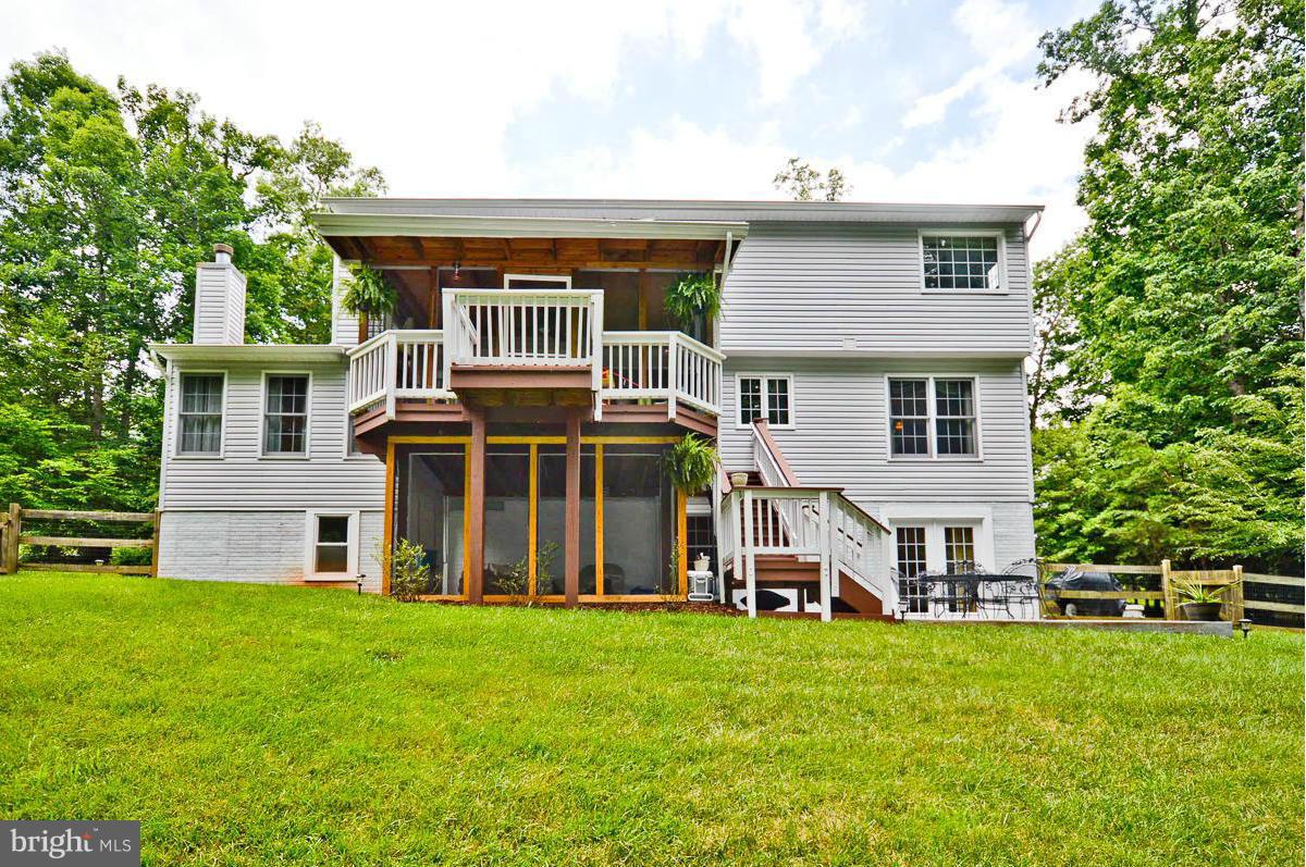 12565 Curling Road Manassas, VA 20112 - Photo 30 of 30 Exterior (Rear)