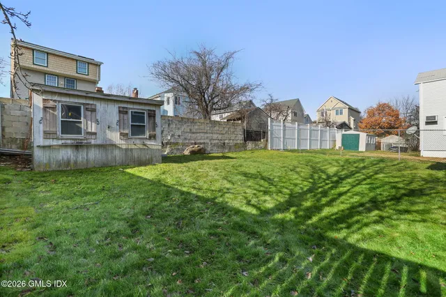 $2,700 | 35 Euclid Avenue, Unit A, Stamford, CT 06902