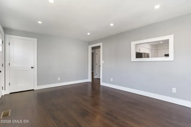 $2,700 | 35 Euclid Avenue, Unit A, Stamford, CT 06902