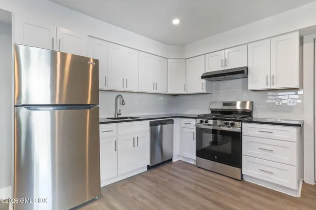 $2,700 | 35 Euclid Avenue, Unit A, Stamford, CT 06902