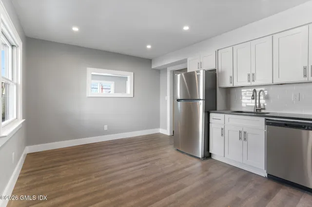 $2,700 | 35 Euclid Avenue, Unit A, Stamford, CT 06902