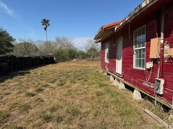 a pathway to the house