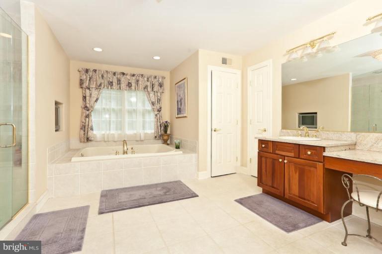 807 Miller Road Parkton, MD 21120 - Photo 22 of 30 Master Bath