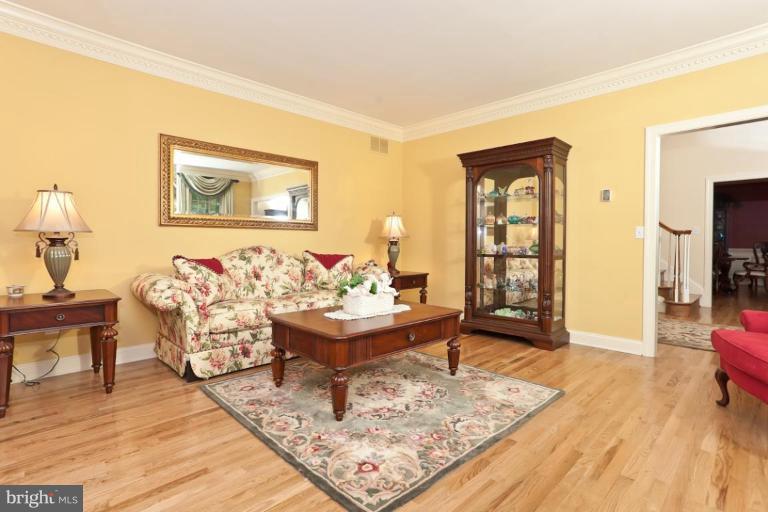 807 Miller Road Parkton, MD 21120 - Photo 7 of 30 Living Room #2