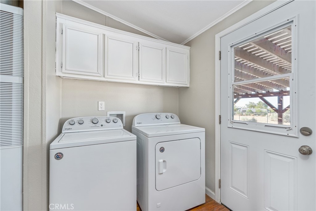 6320 Cholame Road Phelan, CA 92371 - Photo 14 of 33 a utility room with dryer and washer