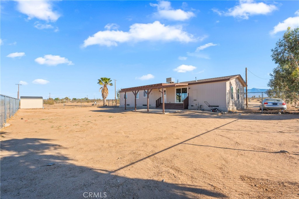 6320 Cholame Road Phelan, CA 92371 - Photo 30 of 33