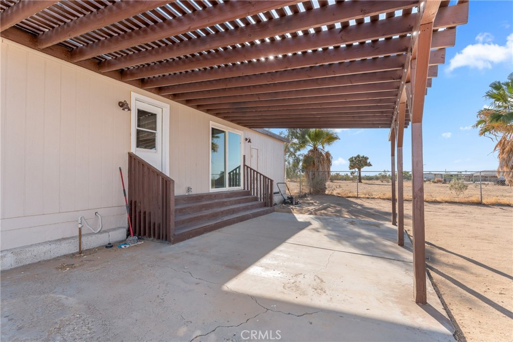 6320 Cholame Road Phelan, CA 92371 - Photo 31 of 33 a view of a porch