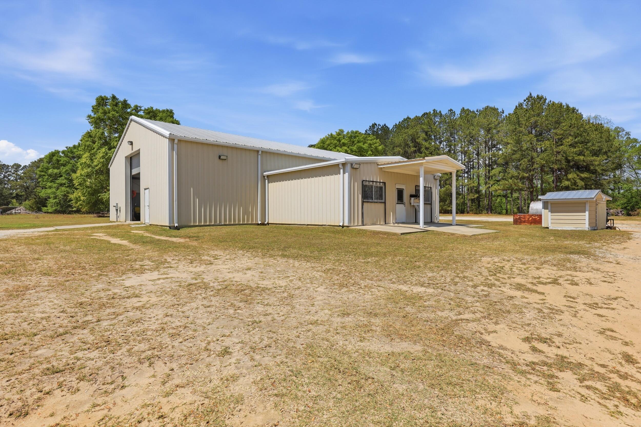558 Ruffin Road Walterboro, SC 29488 - Photo 9 of 38 2_ep_012