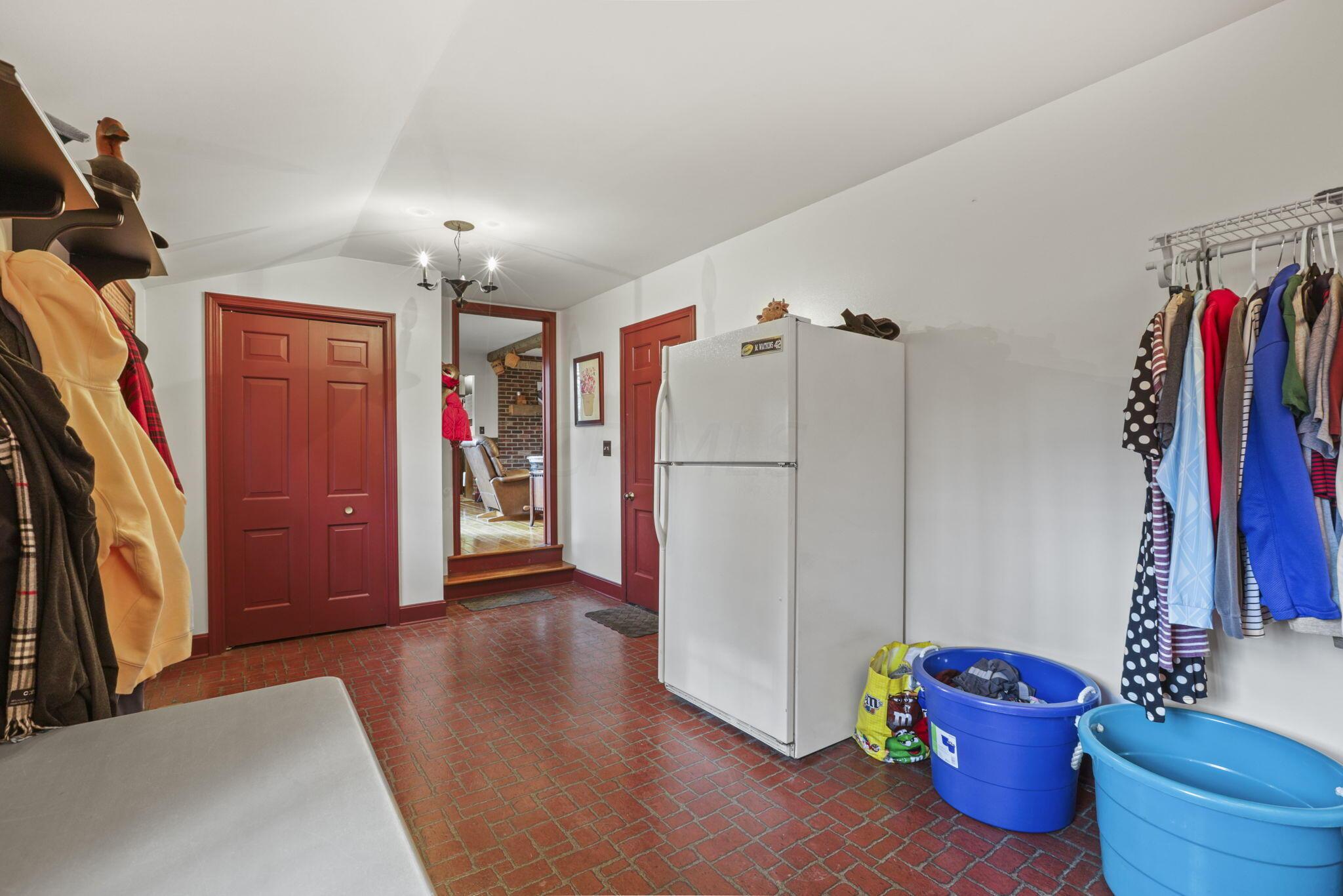 3435 Wheeling Road Northeast Lancaster, OH 43130 - Photo 34 of 78 Mudroom
