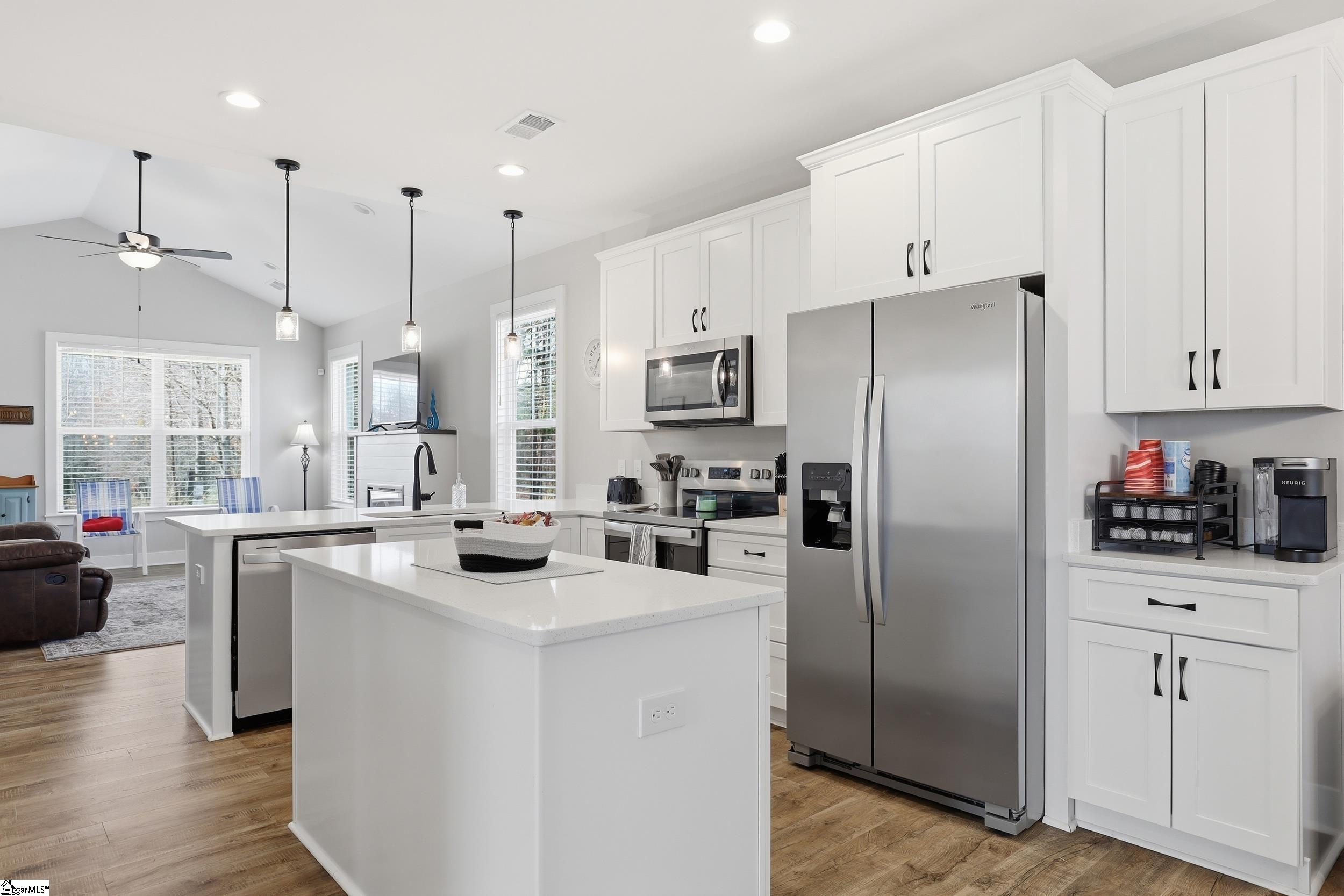 215 Amsterdam Road Easley, SC 29640 - Photo 4 of 29