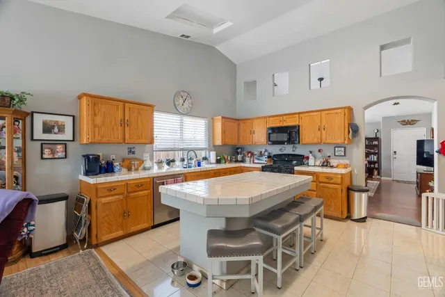 $449,999 | Undisclosed Address, Bakersfield, CA 93311