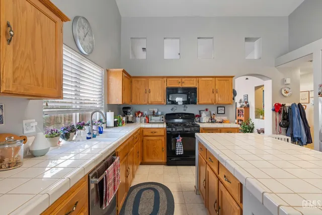 $449,999 | Undisclosed Address, Bakersfield, CA 93311