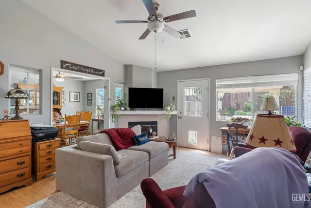 $449,999 | Undisclosed Address, Bakersfield, CA 93311