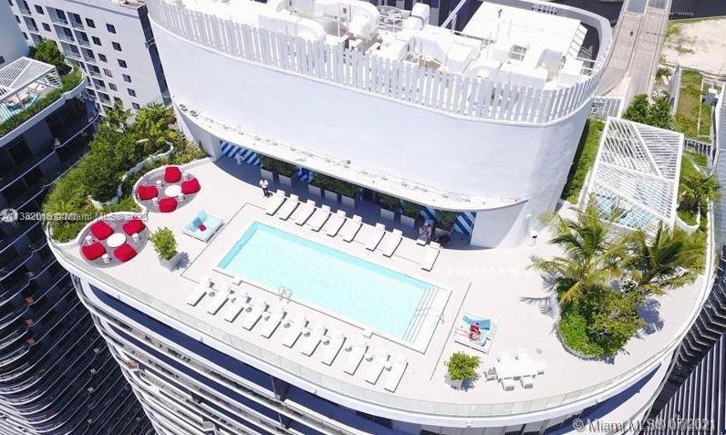 45 Southwest 9th Street, Unit 1908 Miami, FL 33130 - Photo 4 of 51 a view of entryway