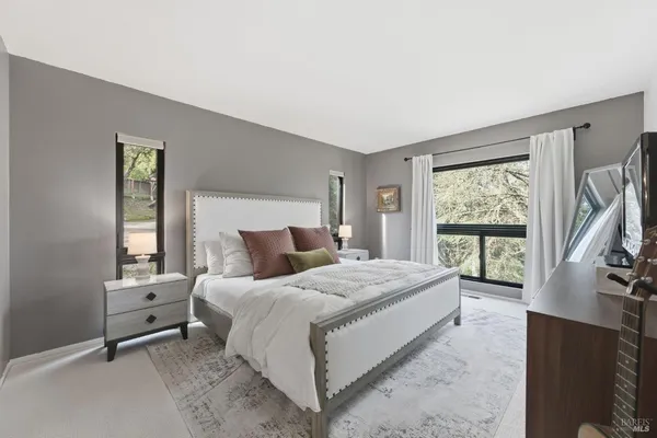 $1,899,000 | 194 Maestro Road, Novato, CA 94947