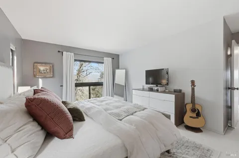 $1,899,000 | 194 Maestro Road, Novato, CA 94947