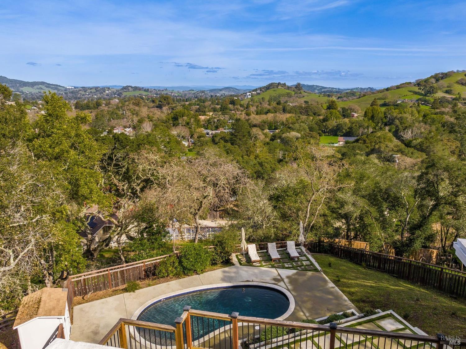 194 Maestro Road Novato, CA 94947 - Photo 3 of 42