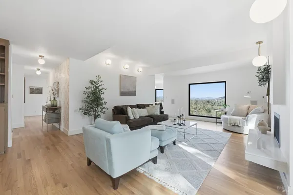 $1,899,000 | 194 Maestro Road, Novato, CA 94947