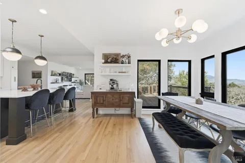 $1,899,000 | 194 Maestro Road, Novato, CA 94947