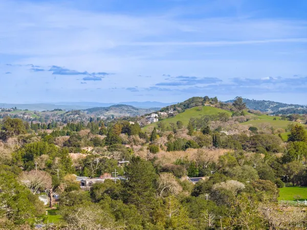 $1,899,000 | 194 Maestro Road, Novato, CA 94947