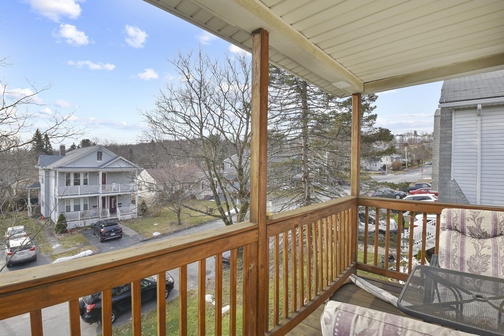 91 Kenberma Road Worcester, MA 01604 - Photo 18 of 22 Gallery Image 18