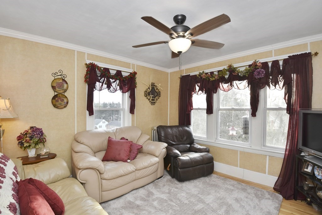 91 Kenberma Road Worcester, MA 01604 - Photo 2 of 22 Gallery Image 2