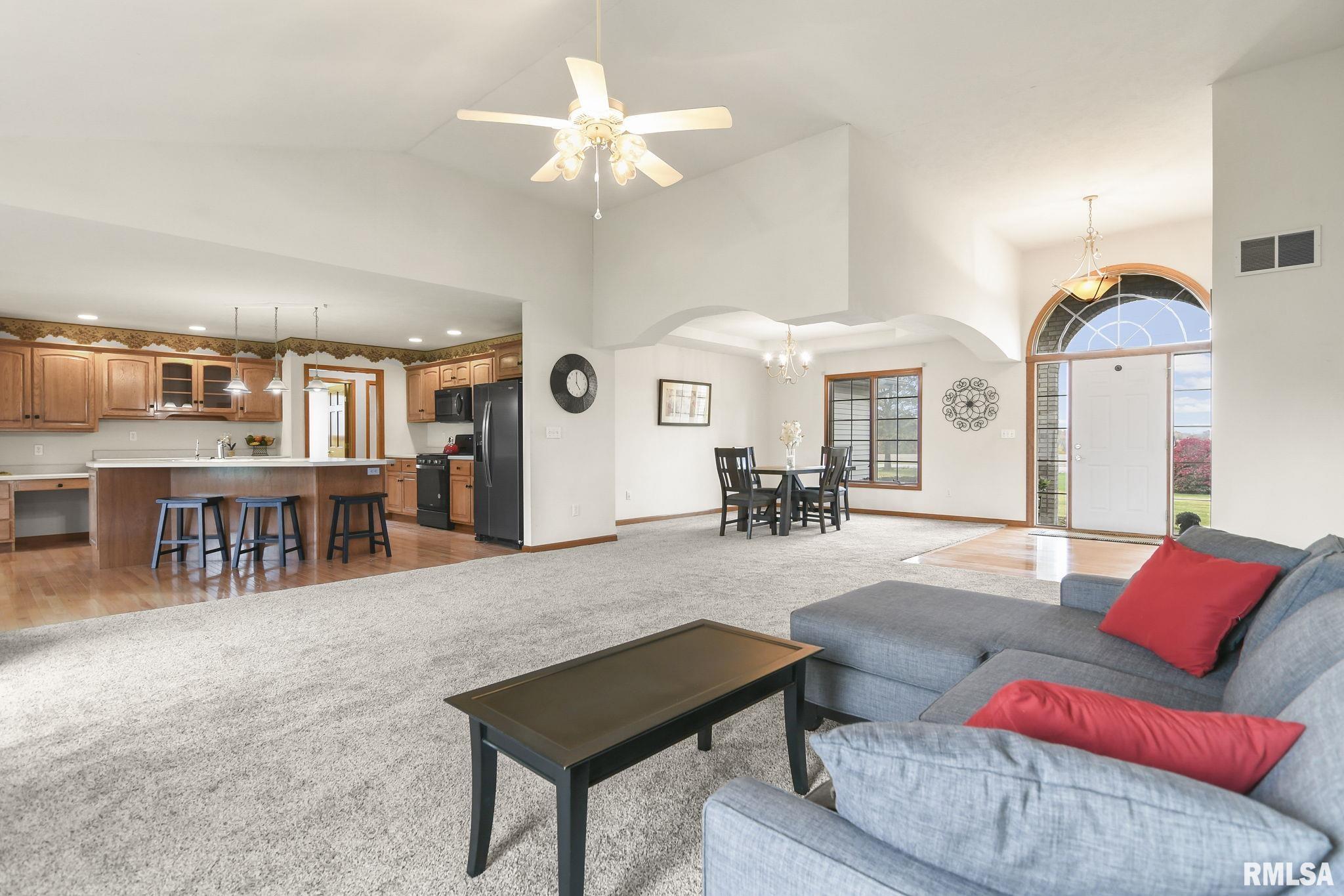 5070 Mechanicsburg Road Springfield, IL 62712 - Photo 8 of 48