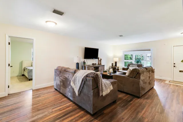 $599,000 | 5924 Southeast Orange Blossom Trail, Hobe Sound, FL 33455