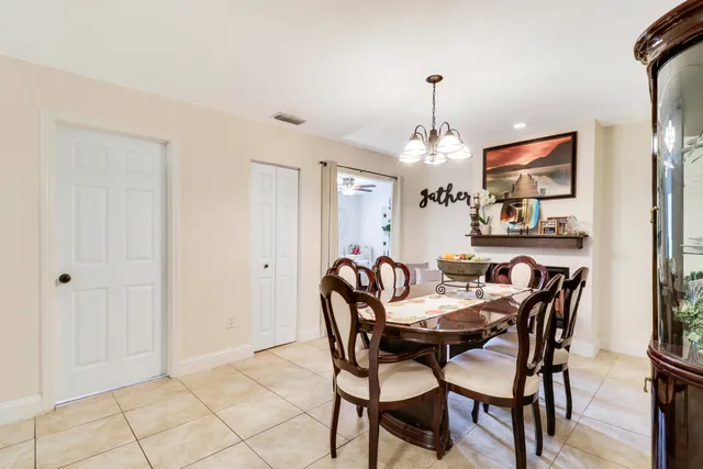 $599,000 | 5924 Southeast Orange Blossom Trail, Hobe Sound, FL 33455