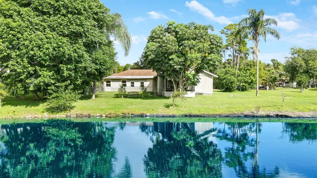 $599,000 | 5924 Southeast Orange Blossom Trail, Hobe Sound, FL 33455