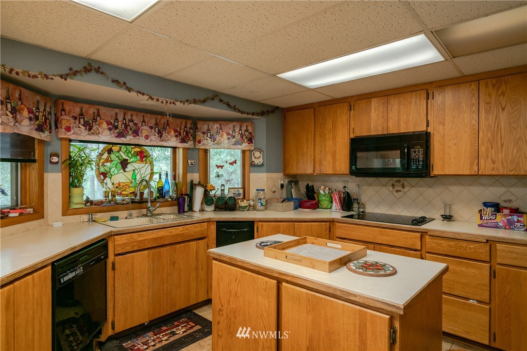 12 Tonasket Shop Road Tonasket, WA 98855 - Photo 11 of 25 Gallery Image 11