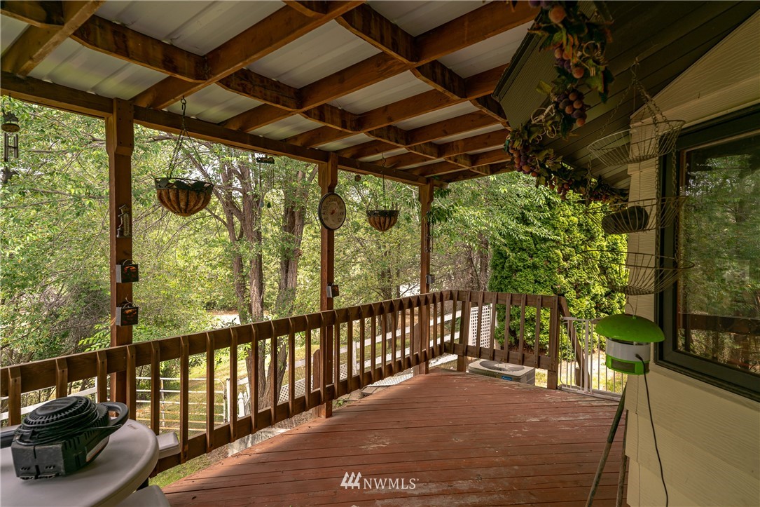 12 Tonasket Shop Road Tonasket, WA 98855 - Photo 4 of 25 Gallery Image 4