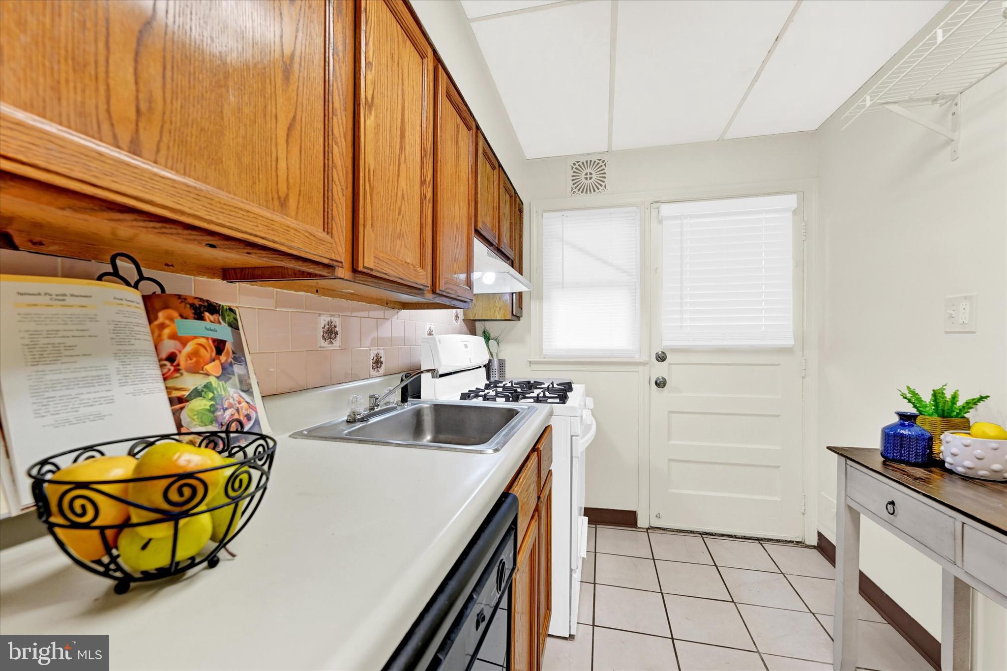 408 Trappe Road Dundalk, MD 21222 - Photo 11 of 34