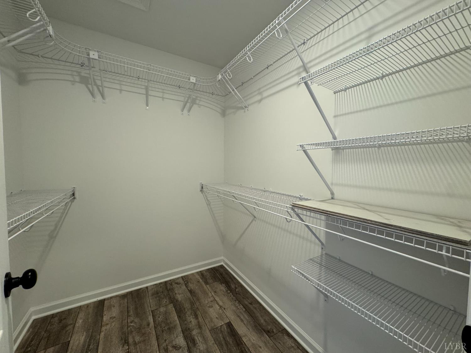 618 Stratford Road Concord, VA 24538 - Photo 2 of 21