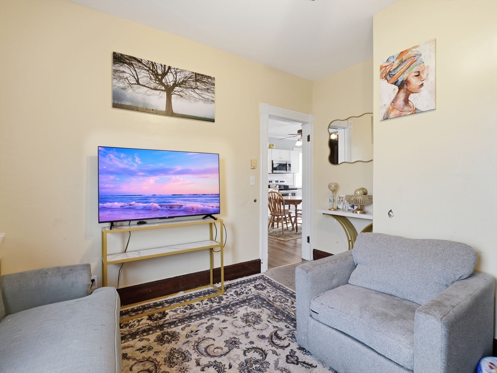 149 Cross Street Gardner, MA 01440 - Photo 3 of 42