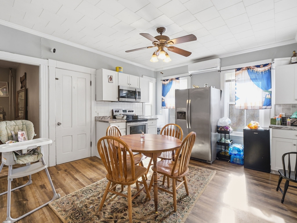 149 Cross Street Gardner, MA 01440 - Photo 7 of 42