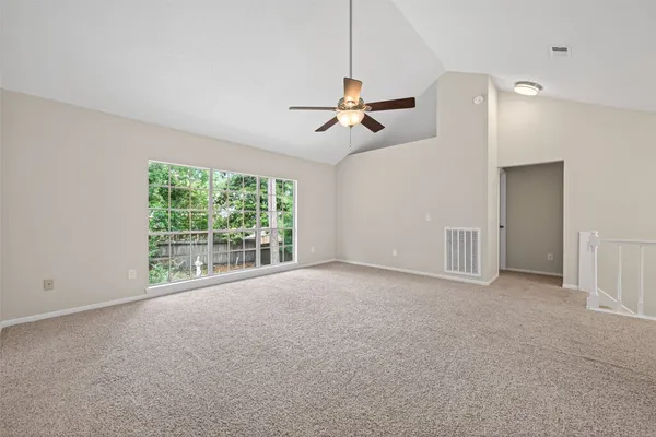 $2,500 | 106 Breezy Point Place, Spring, TX 77381