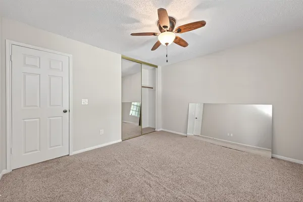 $2,500 | 106 Breezy Point Place, Spring, TX 77381