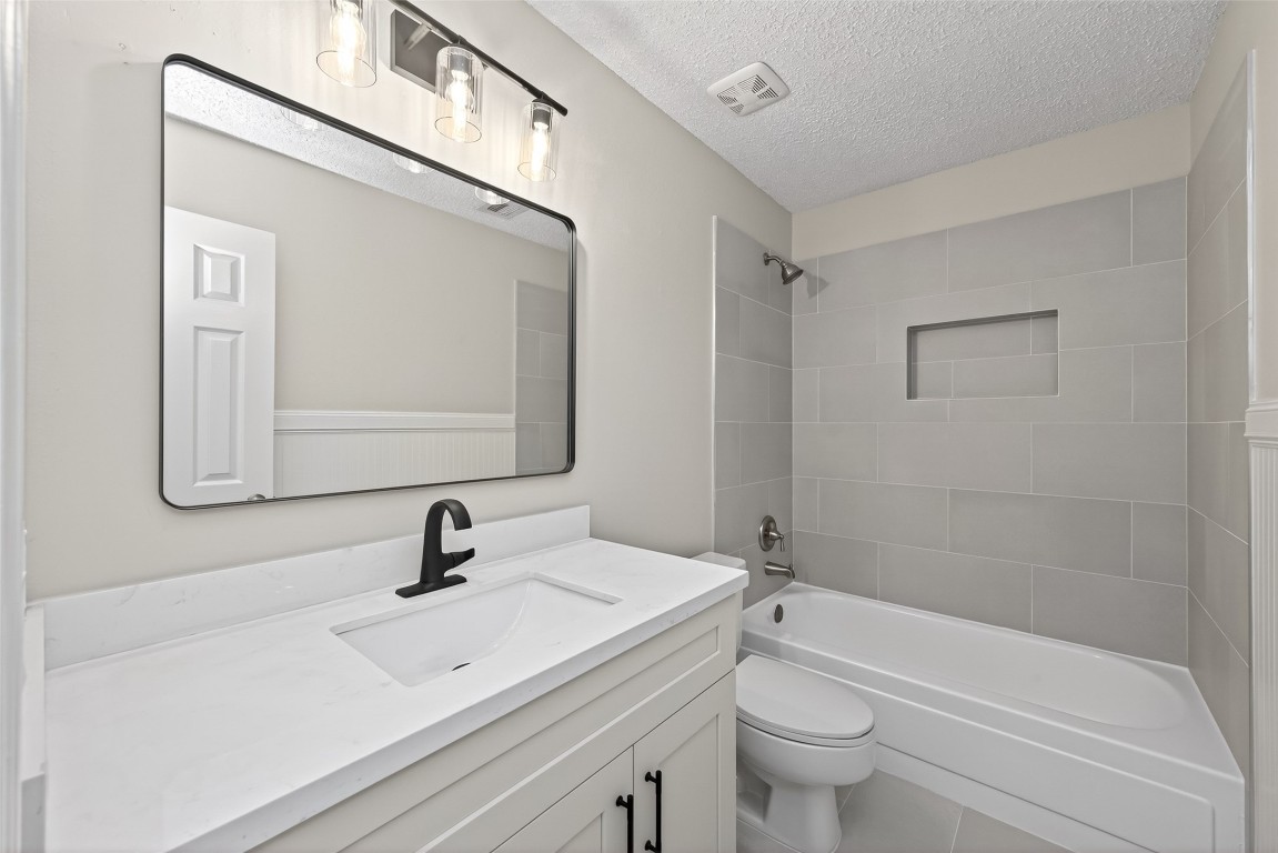 106 Breezy Point Place Spring, TX 77381 - Photo 30 of 37