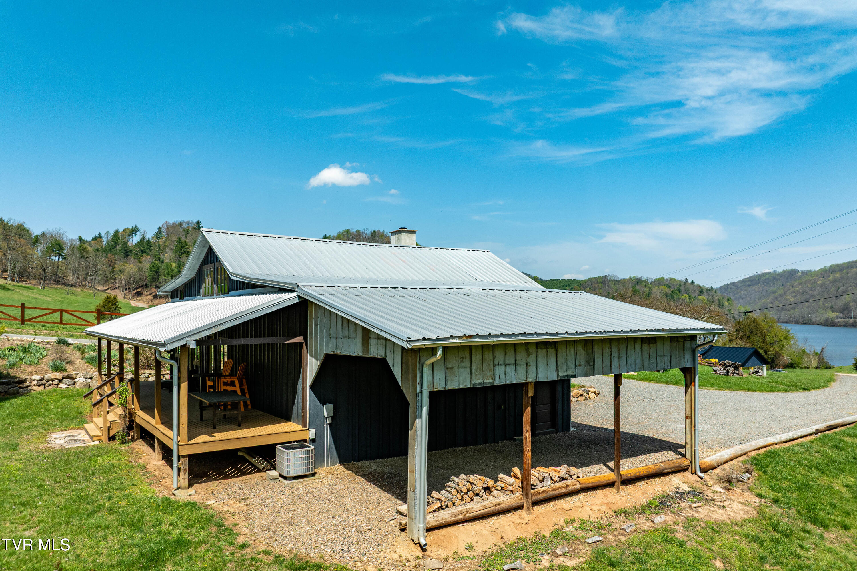 110 North River Lane Butler, TN 37640 - Photo 38 of 50 110 North River Shores (25 of 79)