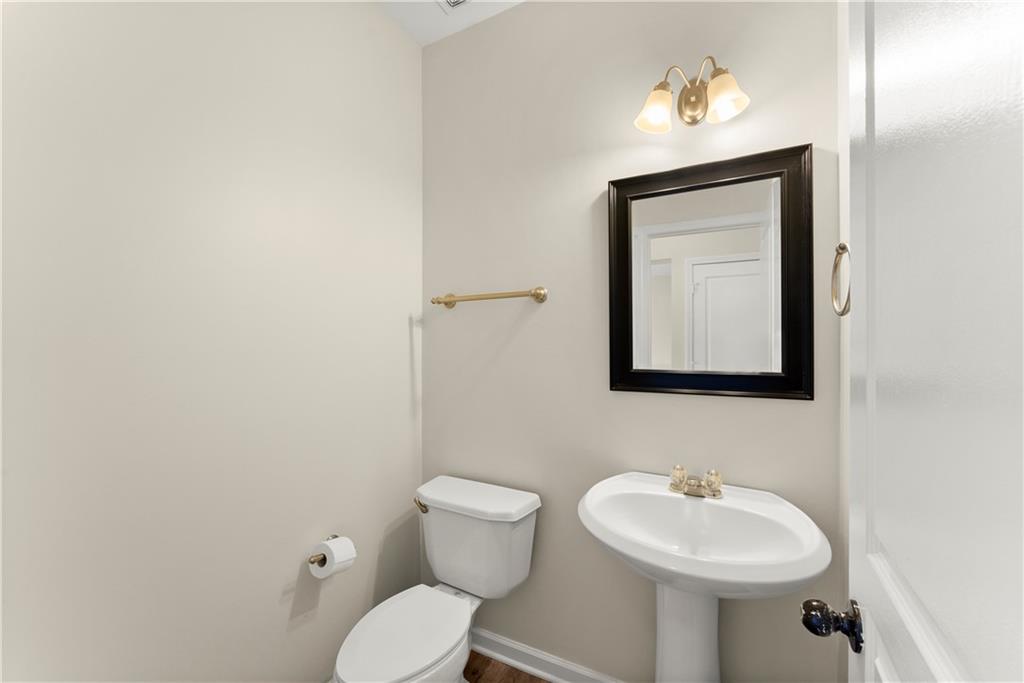 116 Hidden Lake Circle Canton, GA 30114 - Photo 13 of 34