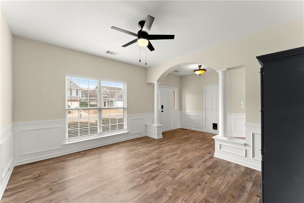 116 Hidden Lake Circle Canton, GA 30114 - Photo 5 of 34