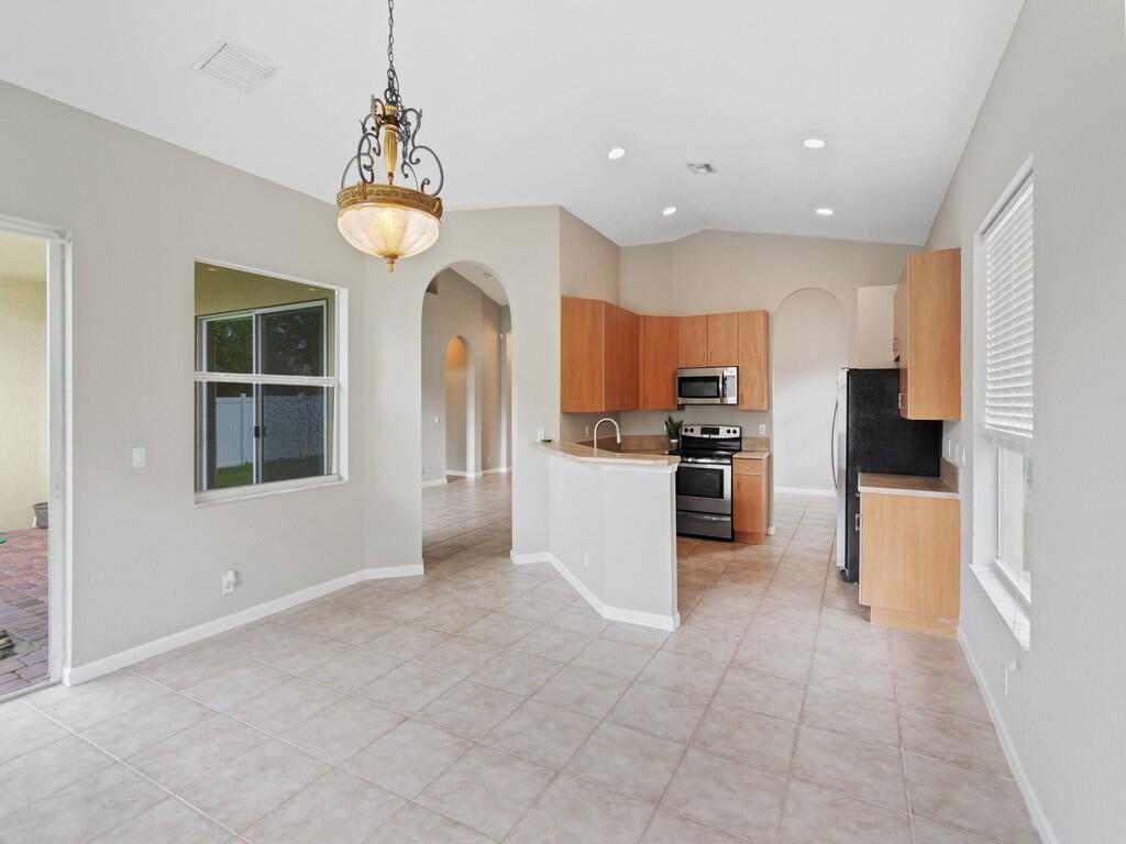 5937 Spanish River Road Fort Pierce, FL 34951 - Photo 11 of 46 4 Family 1